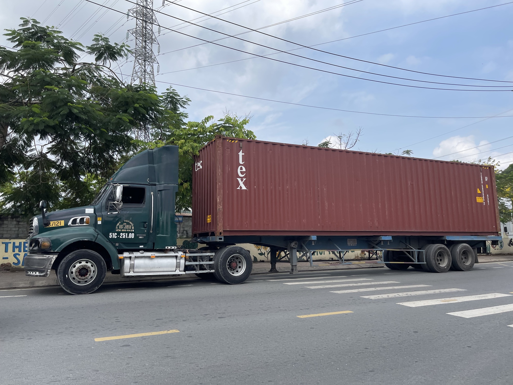 Tai nạn nghi&ecirc;m trọng tr&ecirc;n đường số 2, TP Thủ Đức- Ảnh 2.