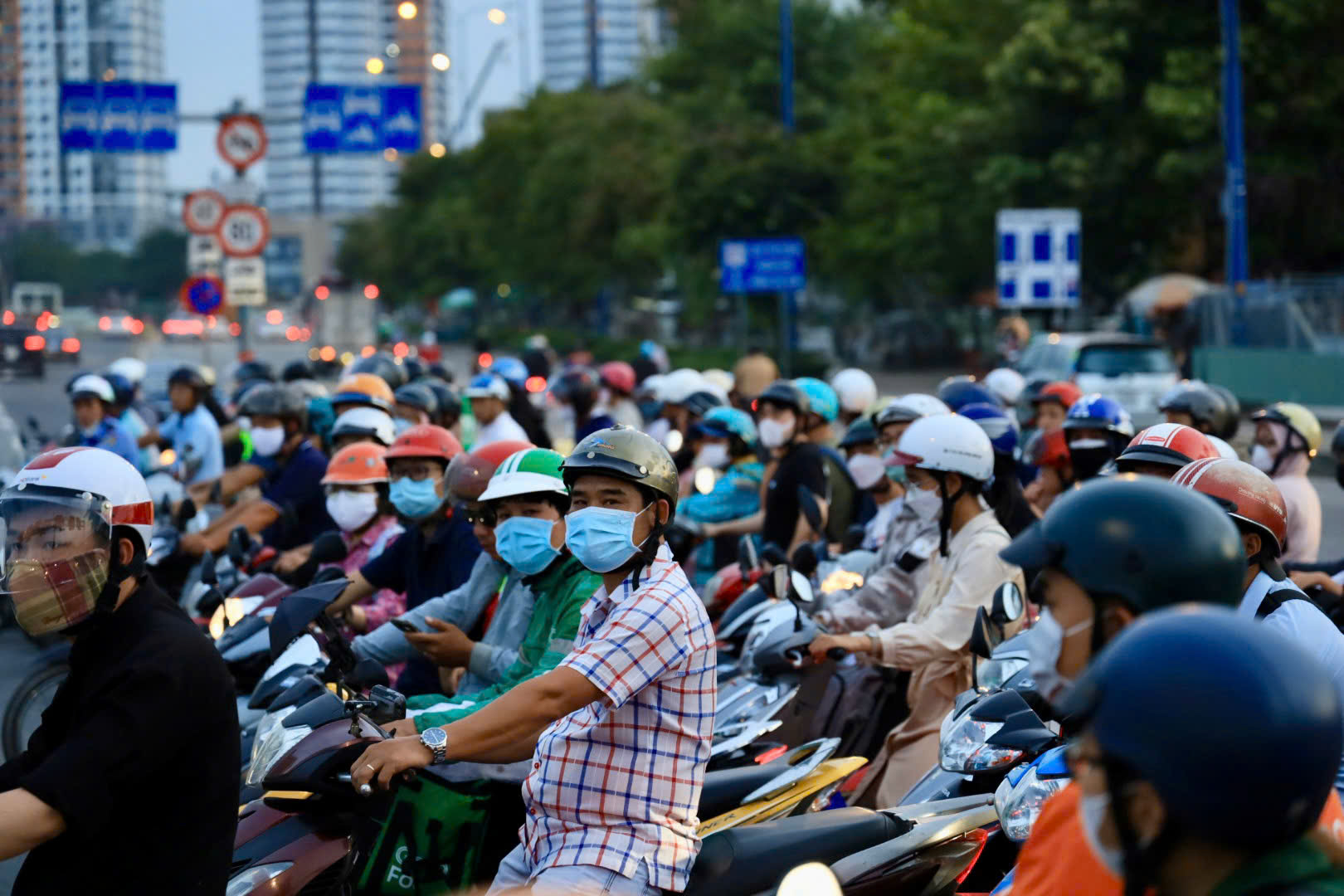 TP HCM: Nhiều phương án "giải nhiệt" giao thông dịp lễ- Ảnh 1.