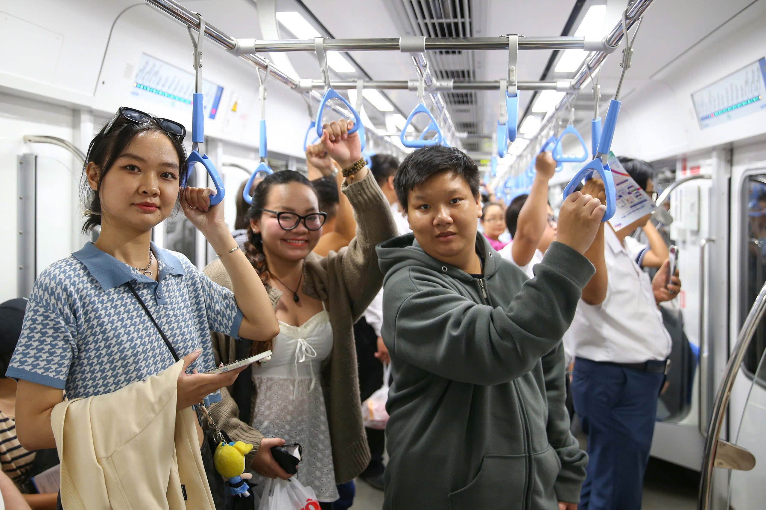 Đại lễ 30-4: Metro số 1 tăng chuyến phục vụ người d&acirc;n- Ảnh 1.