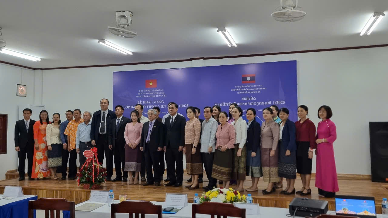 Bộ trưởng Gi&aacute;o dục v&agrave; Thể thao L&agrave;o chia sẻ về Trường ĐH Cửu Long- Ảnh 4.