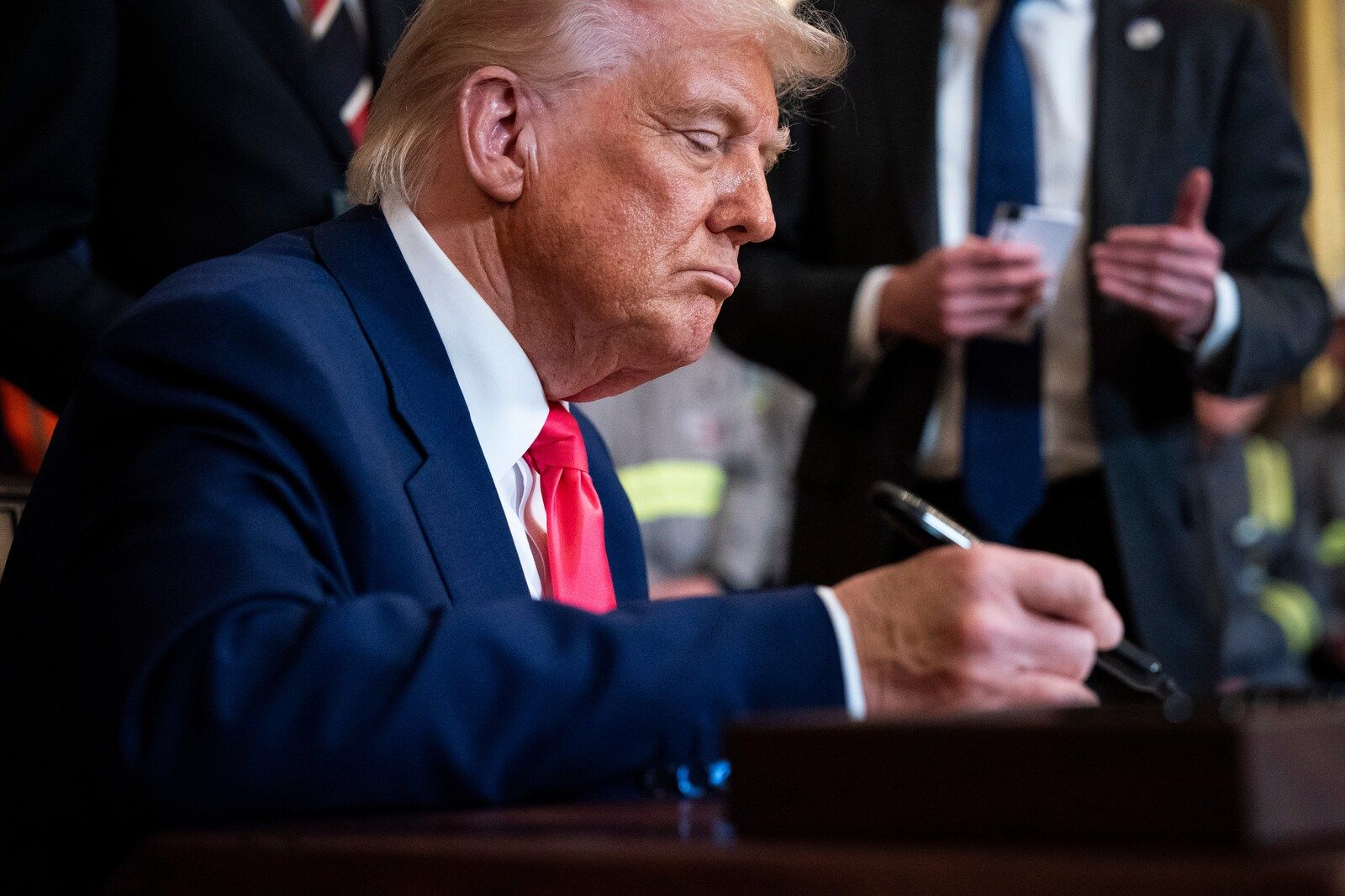 Nhiệm vụ không tưởng của chính quyền Tổng thống Donald Trump?- Ảnh 1.