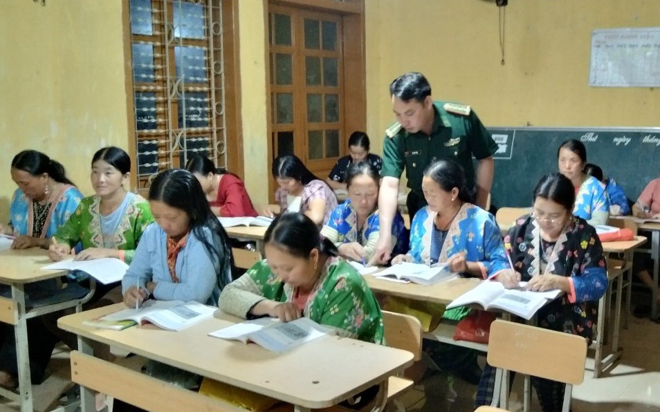 Gieo chữ ở vùng cao