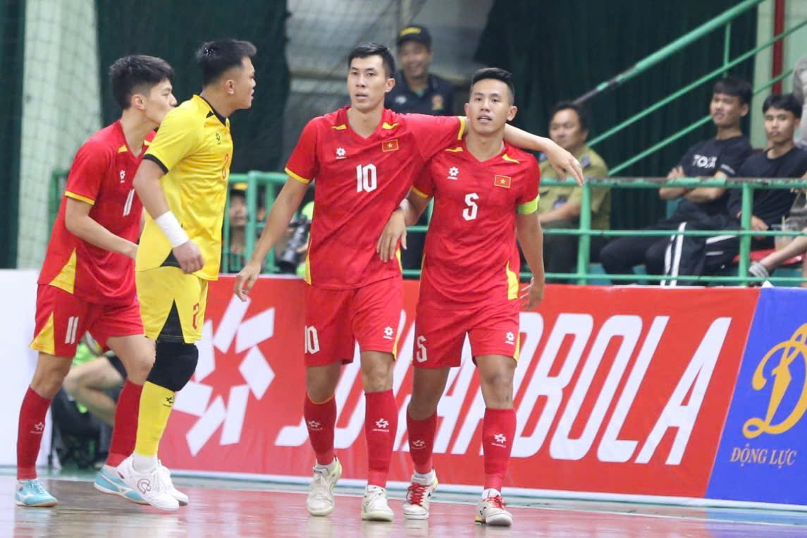 HLV tuyển futsal Kazakhstan nói gì về trận gặp tuyển Việt Nam?- Ảnh 2.