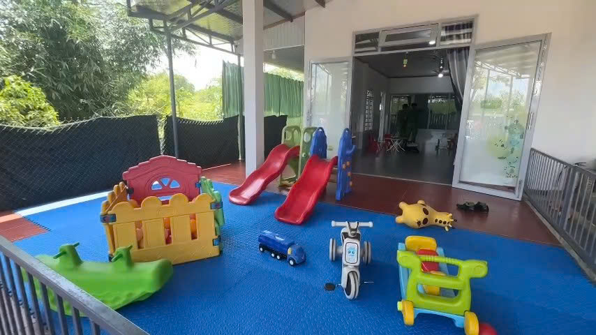 Lộ clip nữ gi&aacute;o vi&ecirc;n đ&aacute;nh trẻ d&atilde; man ở Quảng Nam kh&oacute;c xin lỗi phụ huynh- Ảnh 3.