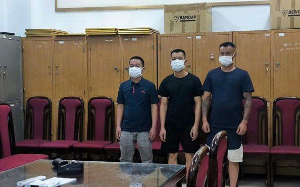 Tạm giữ nhóm "lợn rừng" có dấu hiệu "bảo kê" xây dựng ở Hà Nội