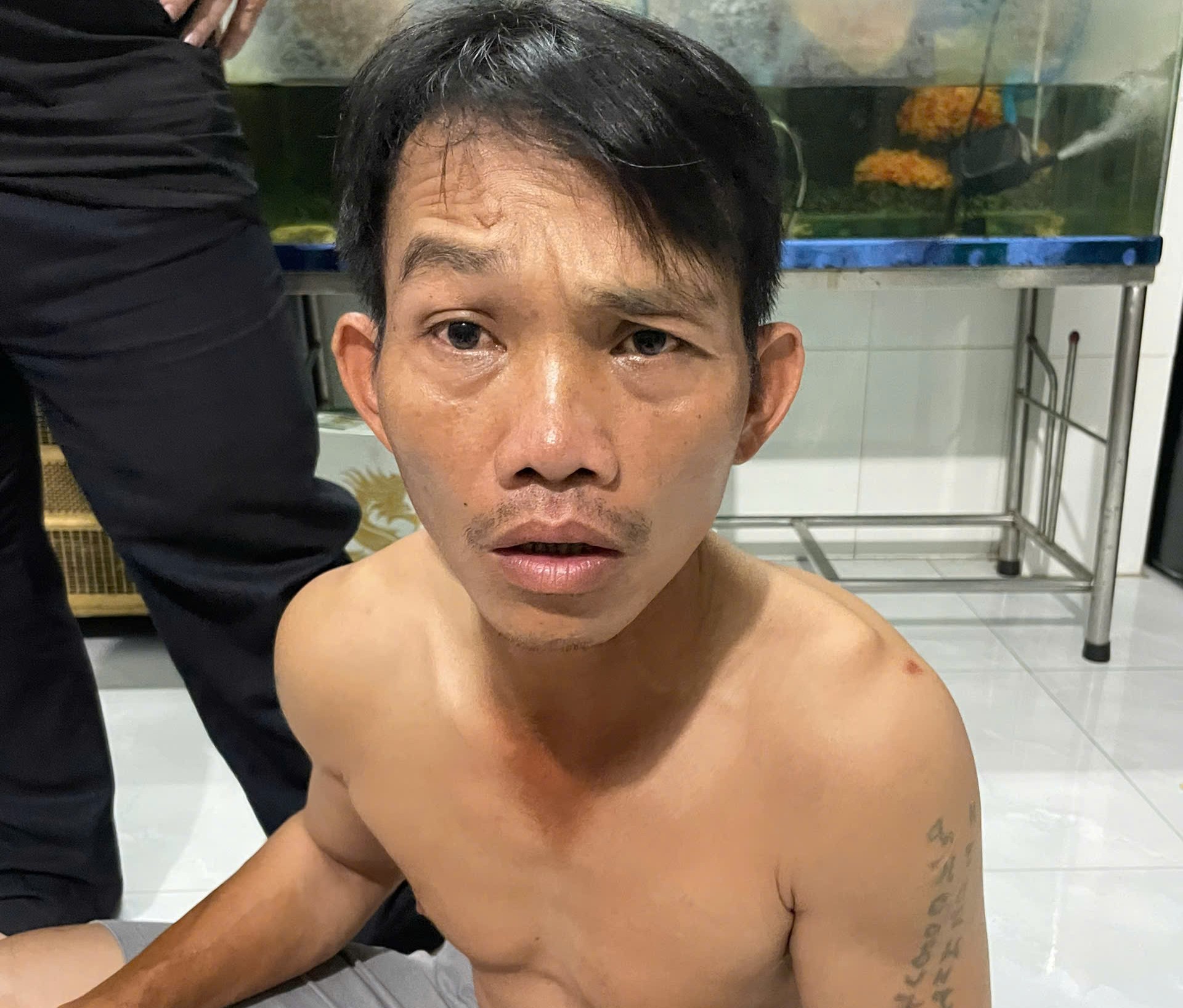 Ch&acirc;n tướng g&atilde; đ&agrave;n &ocirc;ng 45 tuổi cướp v&agrave; &ldquo;l&agrave;m liều&rdquo; với người phụ nữ ở Đồng Nai- Ảnh 1.
