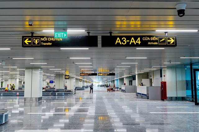 Nh&agrave; ga T3 T&acirc;n Sơn Nhất đ&oacute;n những chuyến bay đầu ti&ecirc;n ng&agrave;y 17-4- Ảnh 4.