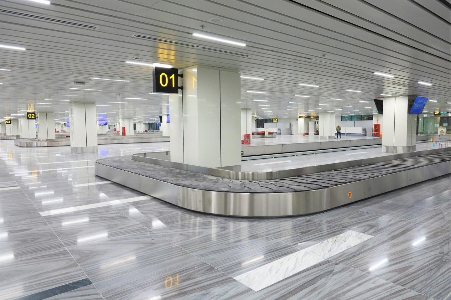 Nh&agrave; ga T3 T&acirc;n Sơn Nhất đ&oacute;n những chuyến bay đầu ti&ecirc;n ng&agrave;y 17-4- Ảnh 8.
