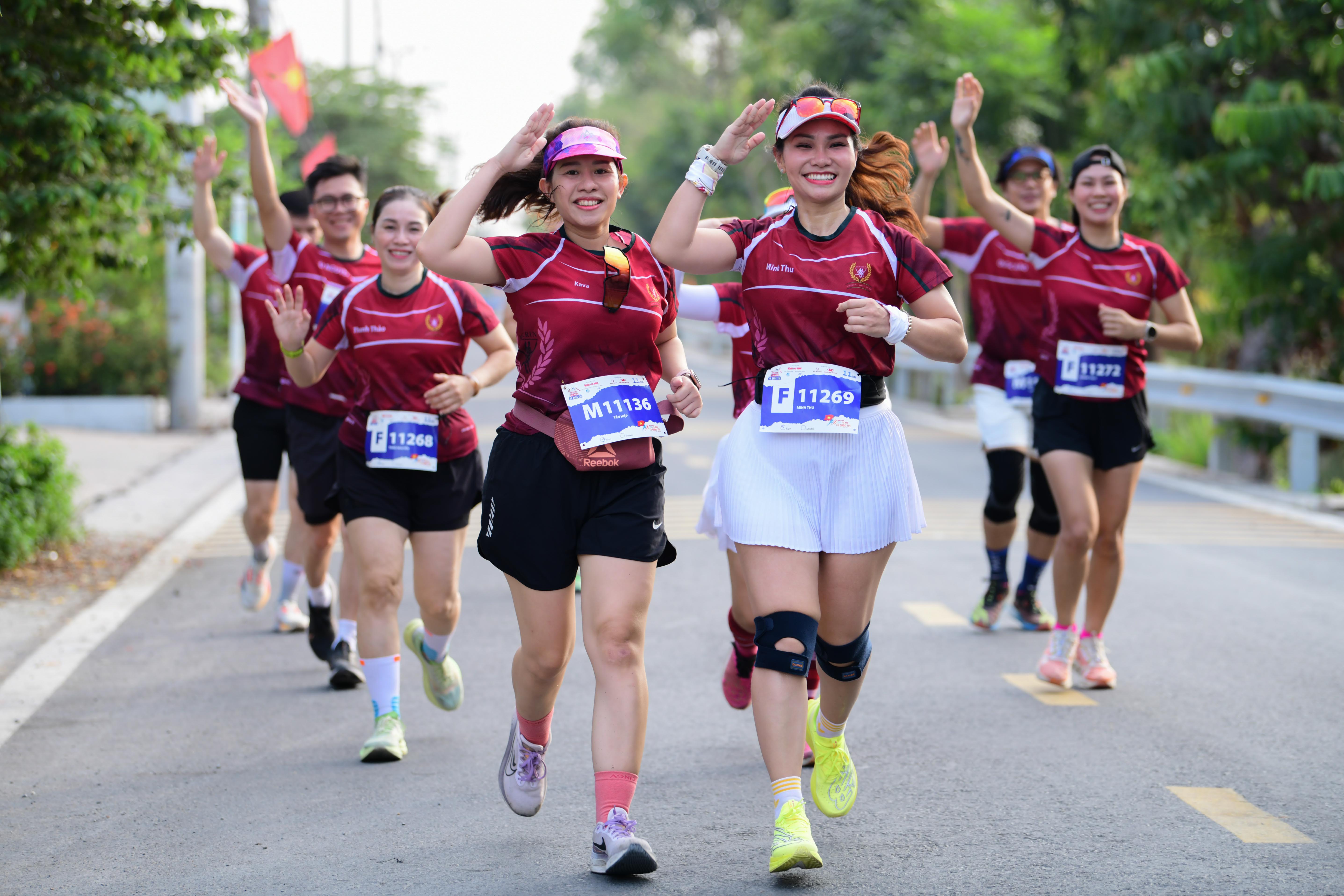 "Tự h&agrave;o Tổ quốc t&ocirc;i" lần 2 - 2025: Những bước chạy s&ocirc;i động tr&ecirc;n l&agrave;ng qu&ecirc; y&ecirc;n ả- Ảnh 7.