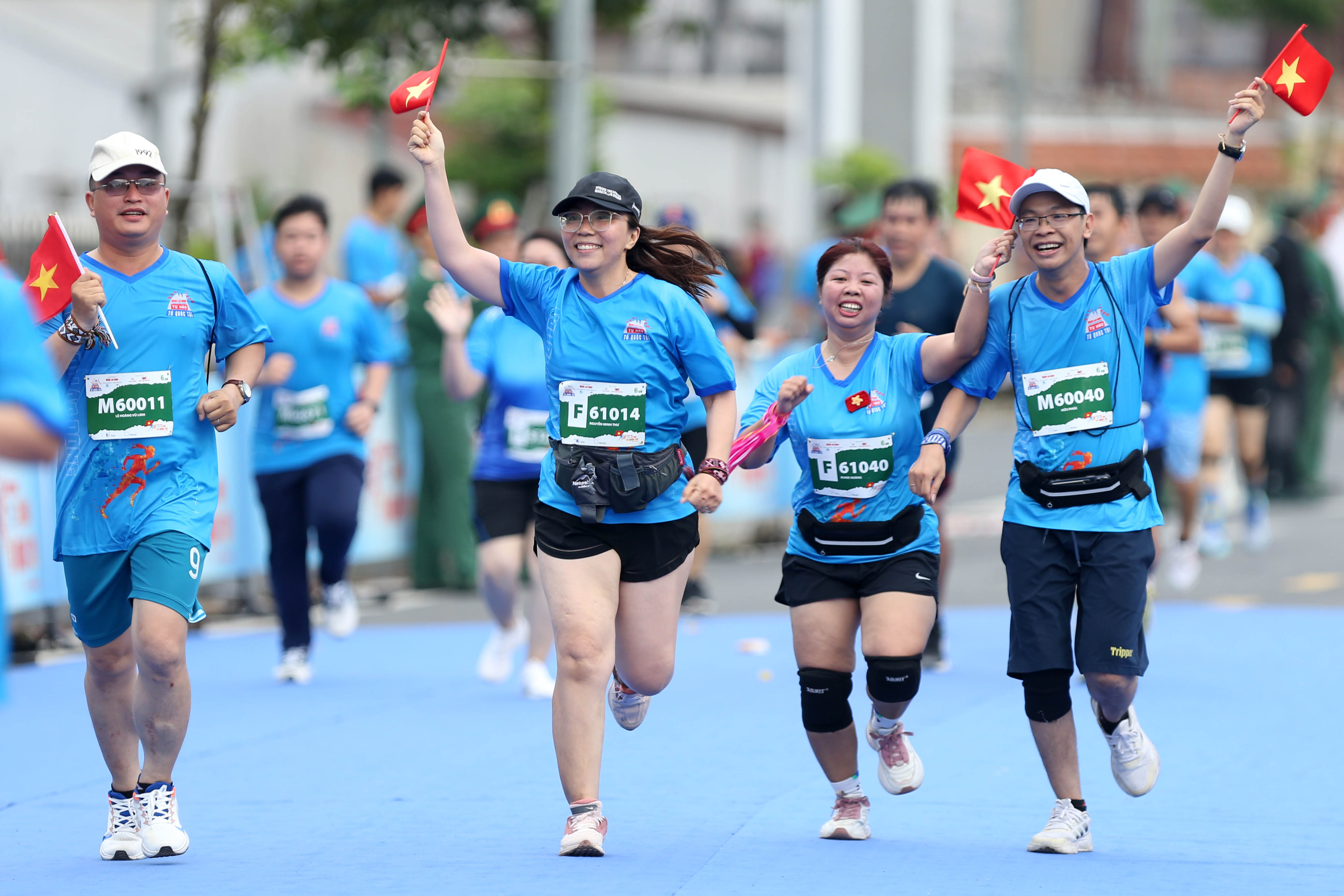 "Tự h&agrave;o Tổ quốc t&ocirc;i" lần 2 - 2025: Những bước chạy s&ocirc;i động tr&ecirc;n l&agrave;ng qu&ecirc; y&ecirc;n ả- Ảnh 10.