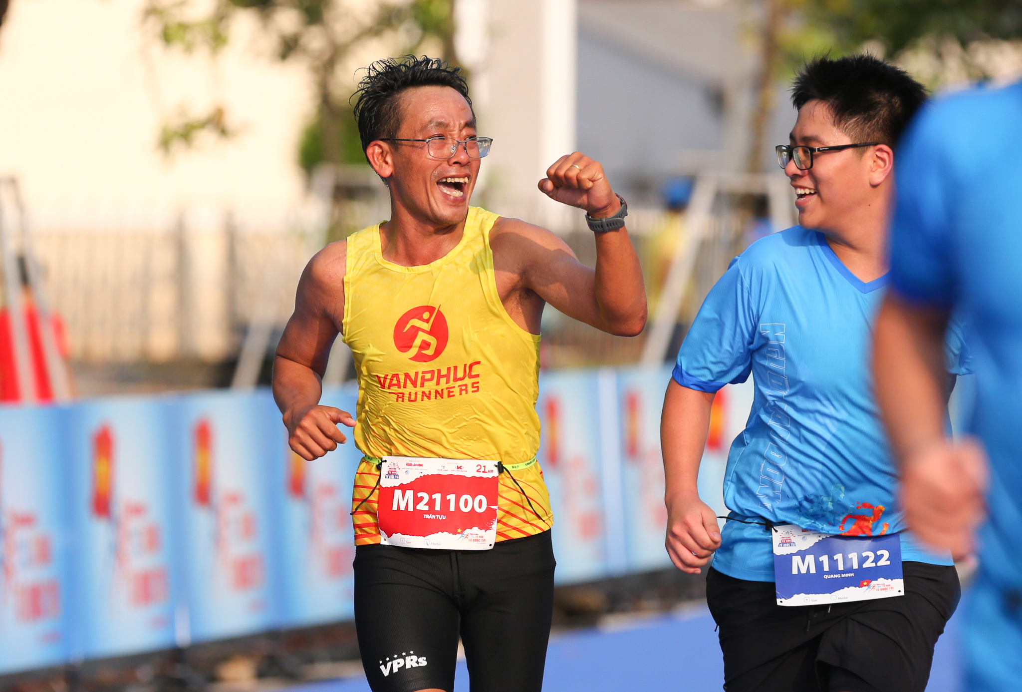 Giải half marathon "Tự h&agrave;o Tổ quốc t&ocirc;i" lần 2 - 2025: Niềm vui của c&aacute;c runner nh&iacute; v&agrave; gia đ&igrave;nh- Ảnh 7.