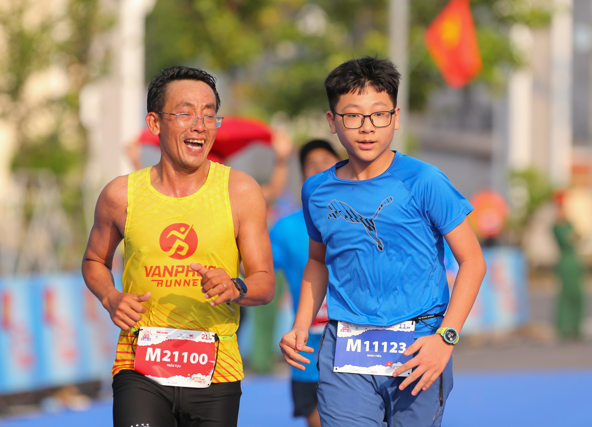Giải half marathon "Tự h&agrave;o Tổ quốc t&ocirc;i" lần 2 - 2025: Niềm vui của c&aacute;c runner nh&iacute; v&agrave; gia đ&igrave;nh- Ảnh 9.