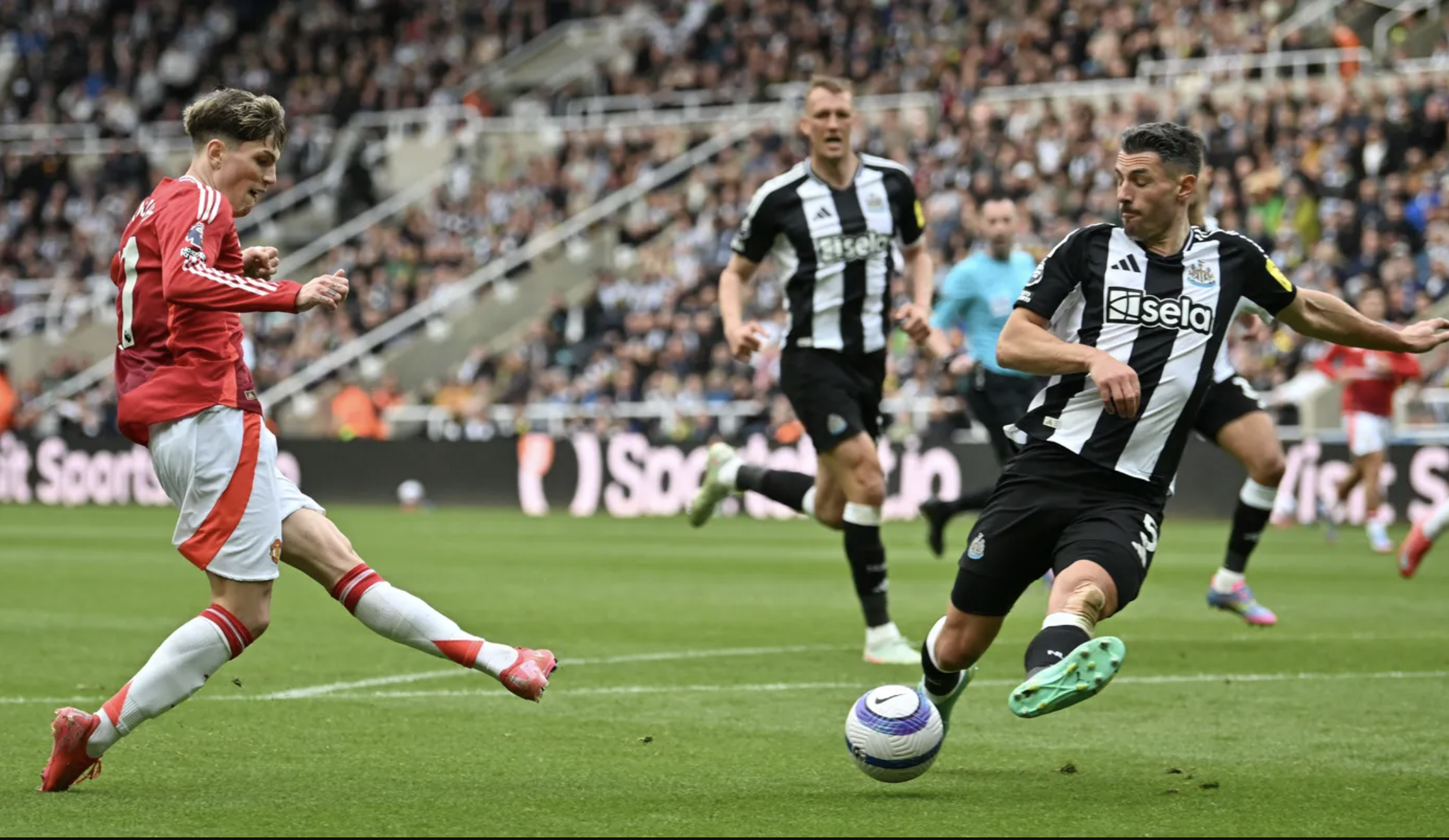 Man United thua tan tác Newcastle, chạm đáy thảm họa- Ảnh 2.