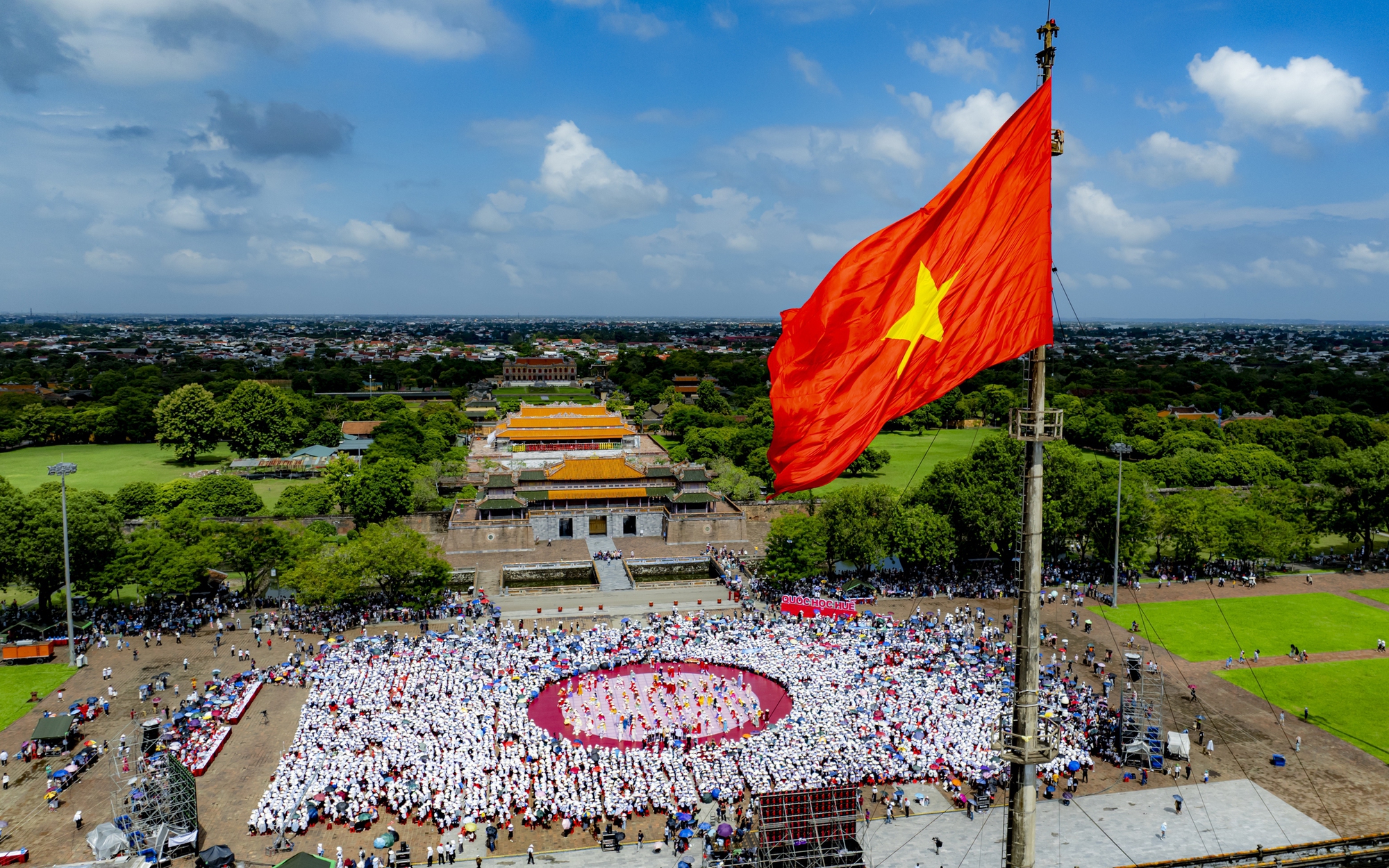 Huế: Từ kinh đô xưa đến vận hội mới