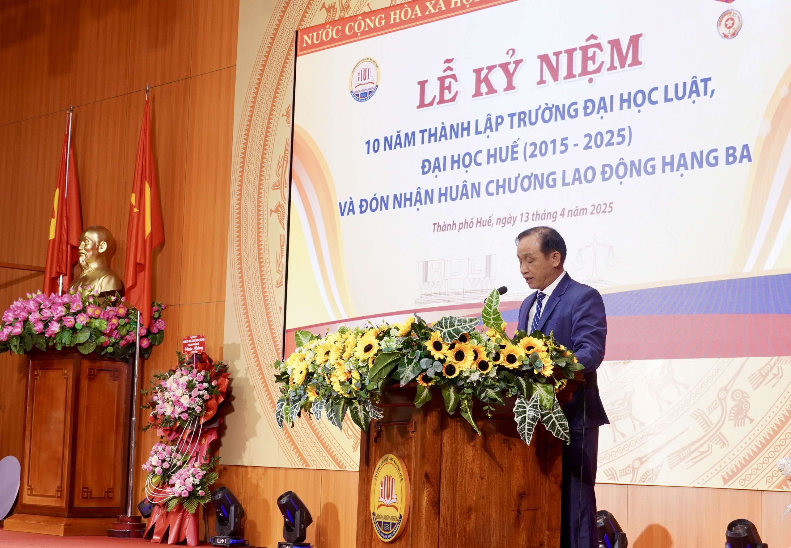 Trên 90% sinh viên tốt nghiệp Trường ĐH Luật Huế có việc làm- Ảnh 2.