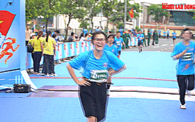 VIDEO: Toàn cảnh Giải Half-marathon “Tự hào Tổ quốc tôi” lần 2-2025