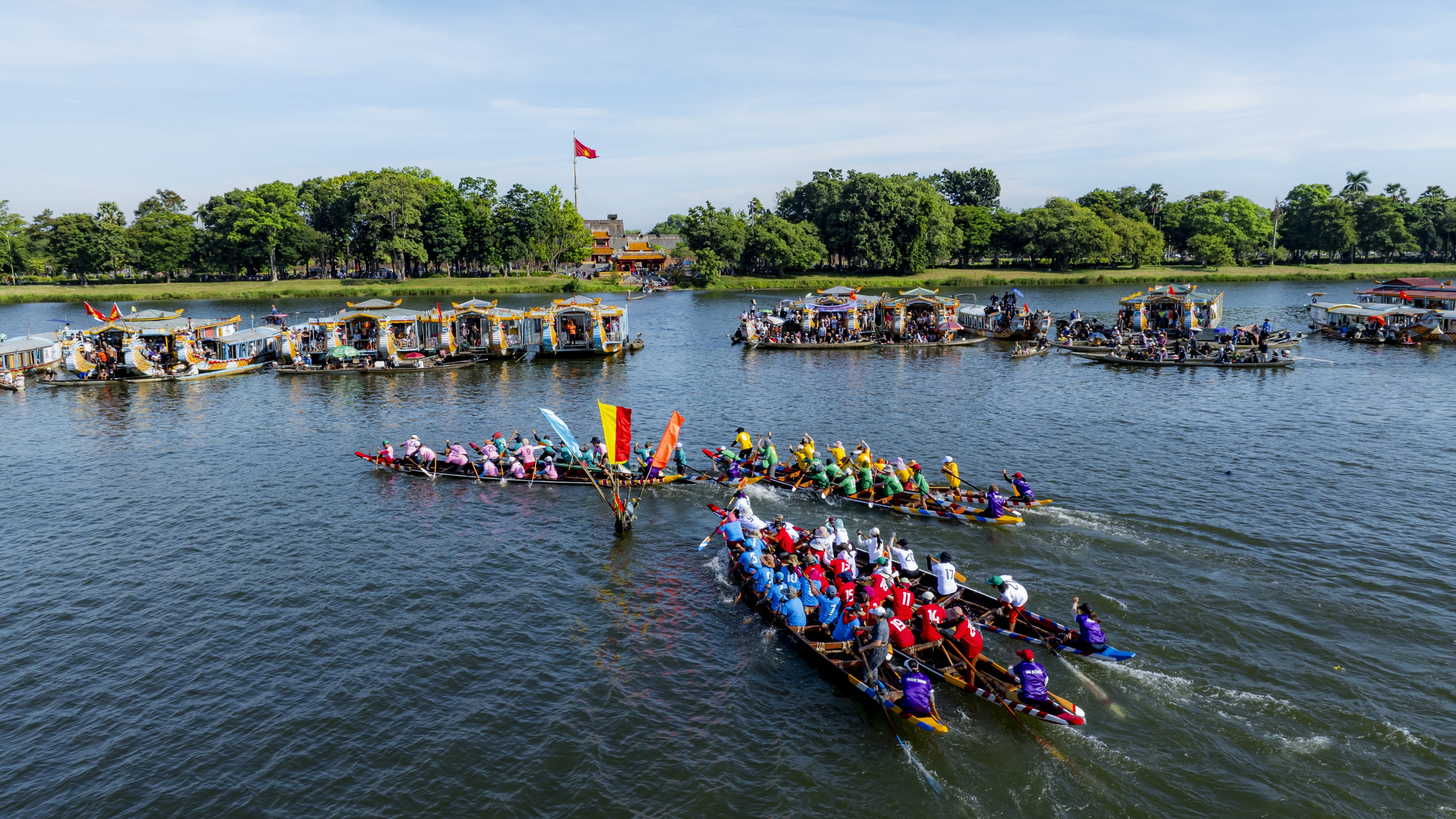 Lễ hội đua ghe