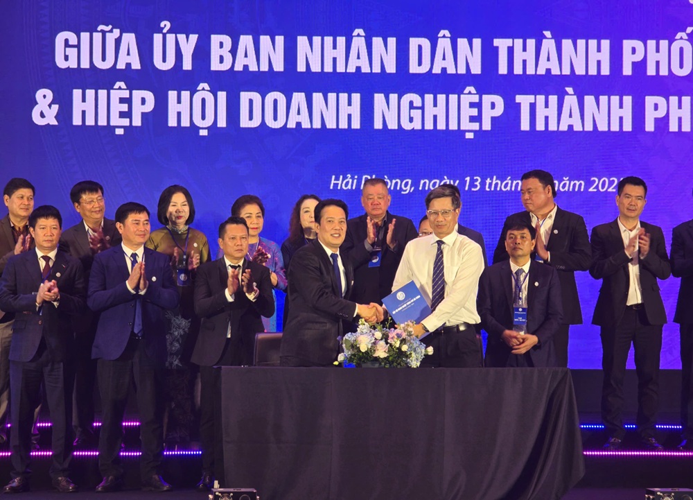 B&iacute; thư Th&agrave;nh ủy Hải Ph&ograve;ng l&agrave;m Chủ tịch danh dự Hiệp hội doanh nghiệp TP Hải Ph&ograve;ng- Ảnh 2.