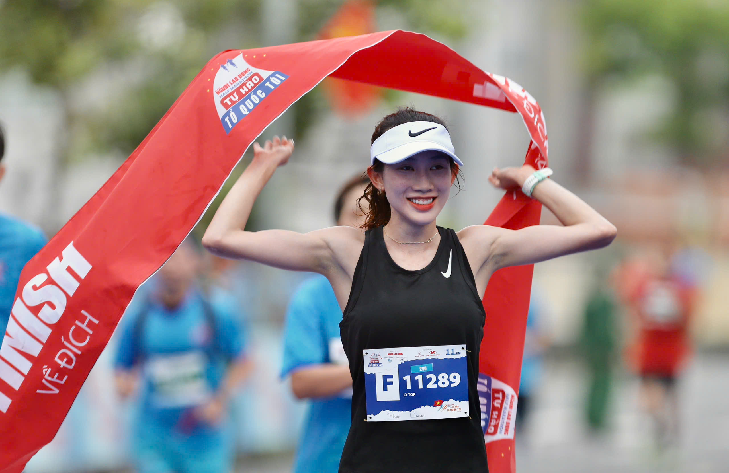 Giải Half-marathon "Tự h&agrave;o Tổ quốc t&ocirc;i": Chiến thắng của tinh thần thể thao chuy&ecirc;n nghiệp- Ảnh 4.