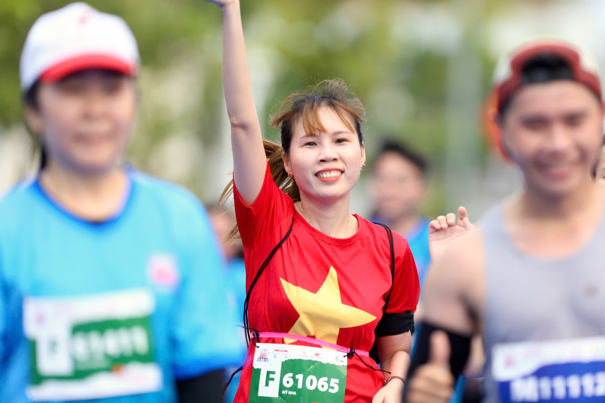 S.T Sơn Thạch, V&otilde; Minh L&acirc;m, Tiến Đạt khuấy động giải half marathon "Tự h&agrave;o Tổ quốc t&ocirc;i" 2025- Ảnh 6.