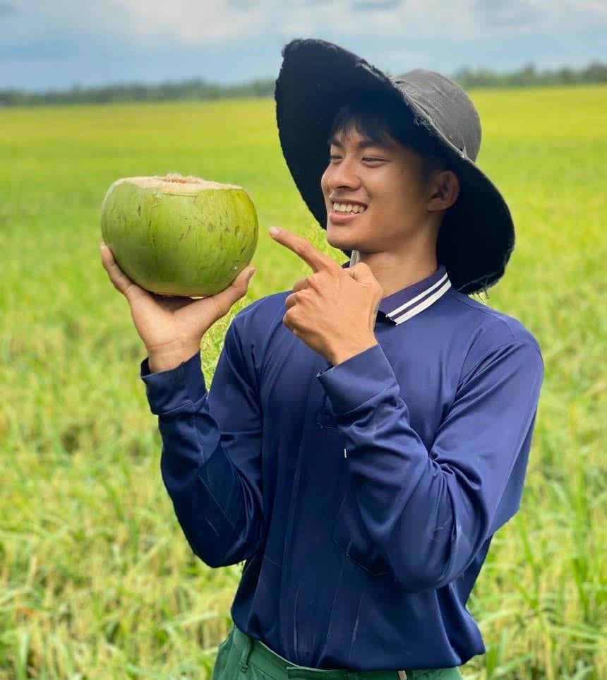 L&ecirc; Tuấn Khang bảnh bao tại sự kiện giao lưu phim L&yacute; Hải- Ảnh 4.