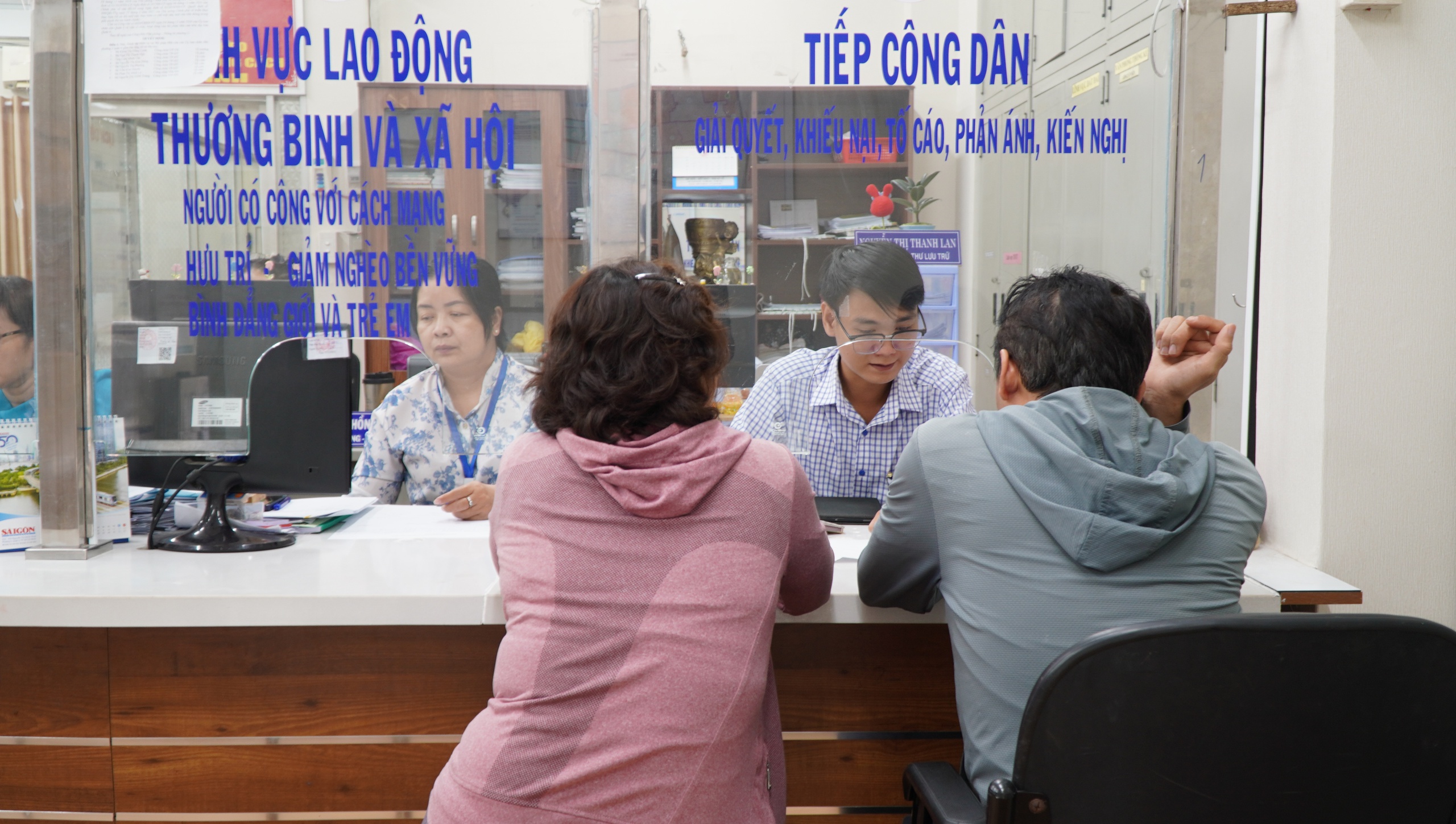 “TP HCM – THÀNH PHỐ VÌ NHÂN DÂN”:
Bước ngoặt trong cải cách hành chính để phục vụ người dân tốt hơn- Ảnh 2.