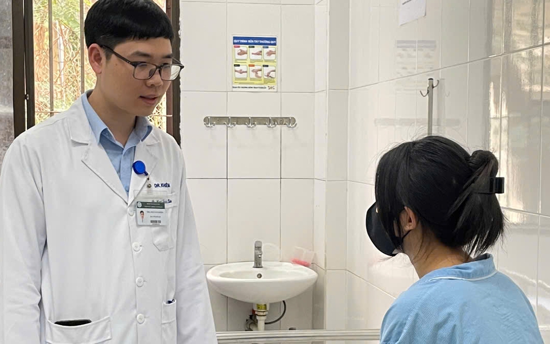 Bị cô lập và nói xấu, nữ sinh làm điều khiến gia đình bàng hoàng