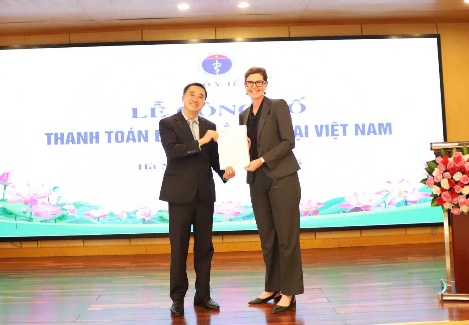 Việt Nam thanh toán bệnh mắt hột sau hơn 70 năm- Ảnh 1.
