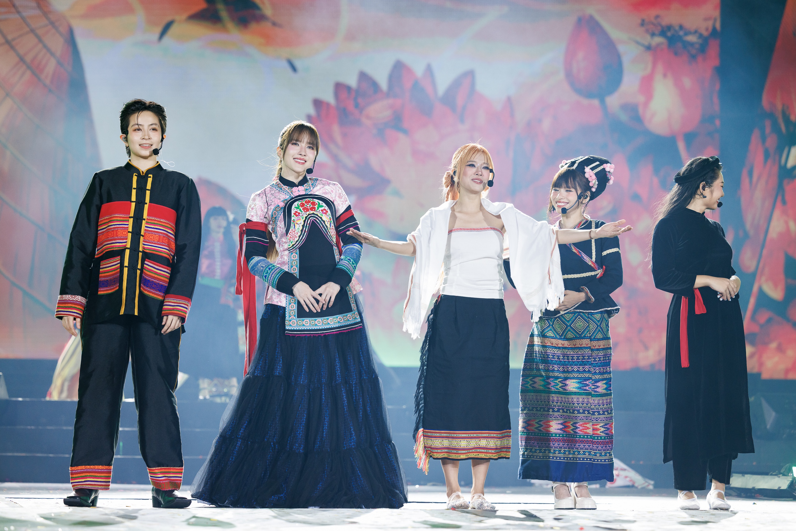 Dư âm còn lại của Chị đẹp concert
- Ảnh 1.