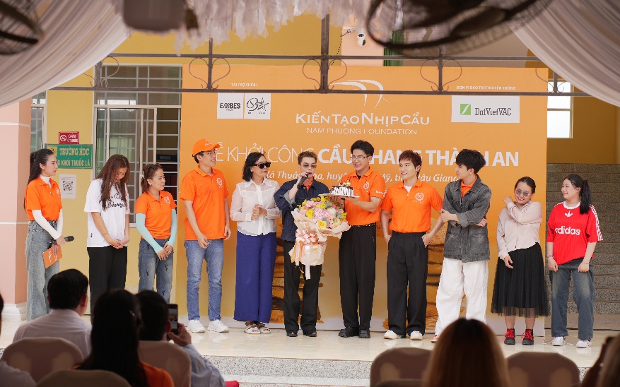 "Giving Birthday" theo cách của FC Negav: Góp nhịp cầu – kết nối yêu thương
