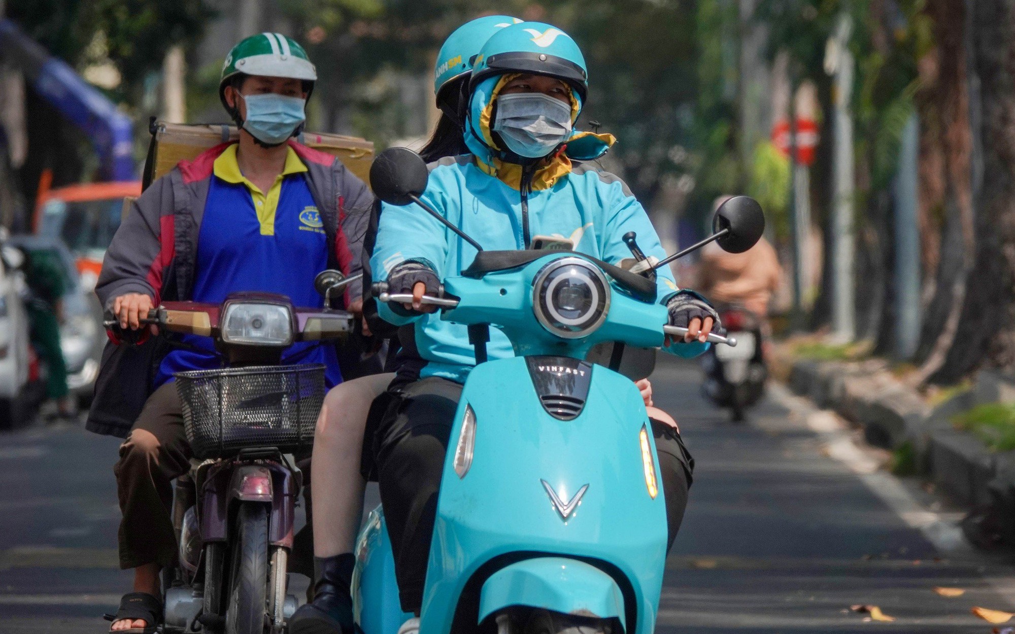 Thời tiết TP HCM hôm nay 14-4: Chiều có mưa rào