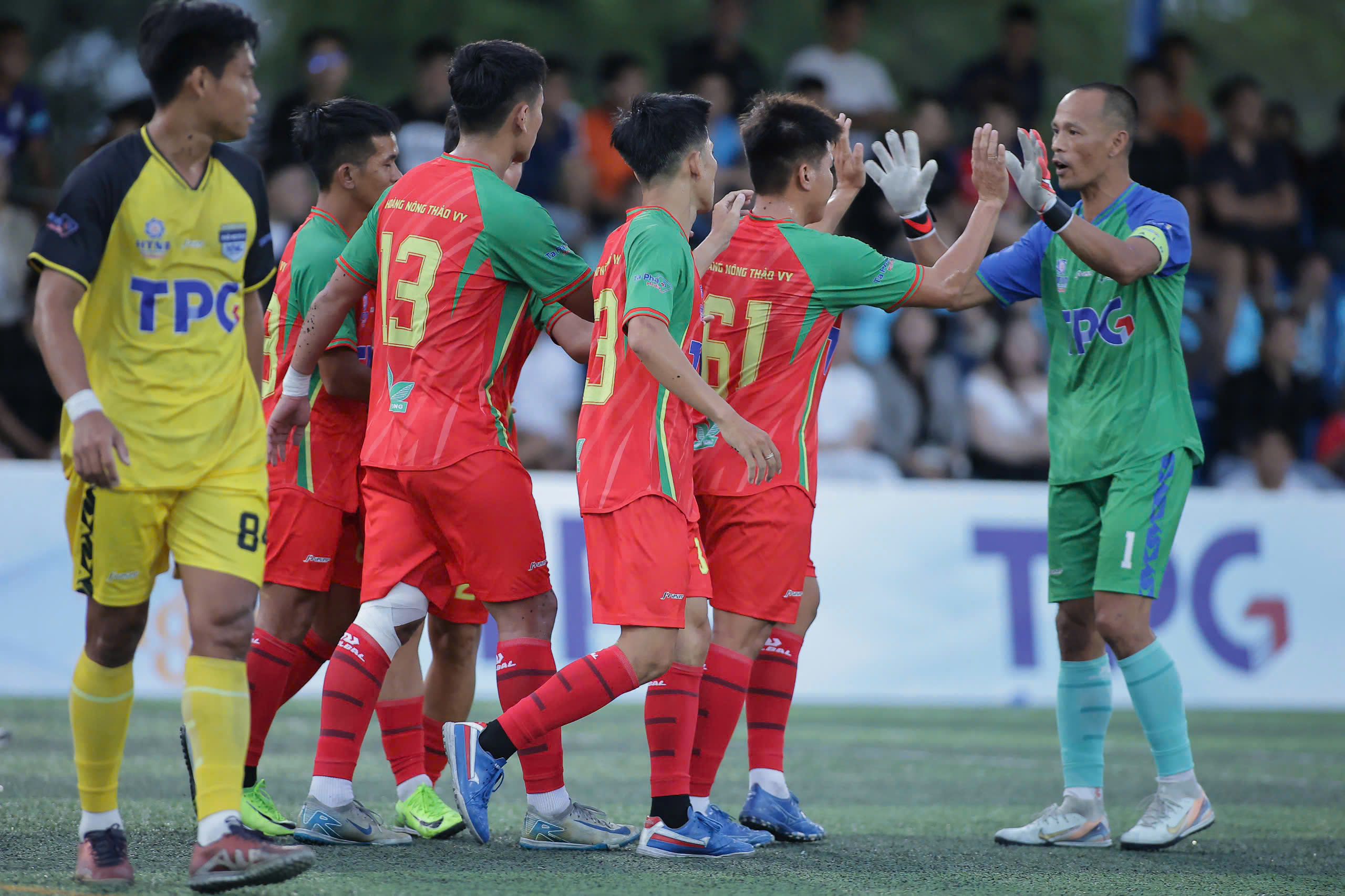 Ho&agrave;ng N&ocirc;ng Thảo Vy v&ocirc; địch Ta Pha Cup 2025, lấy 100 triệu đồng tiền thưởng- Ảnh 1.