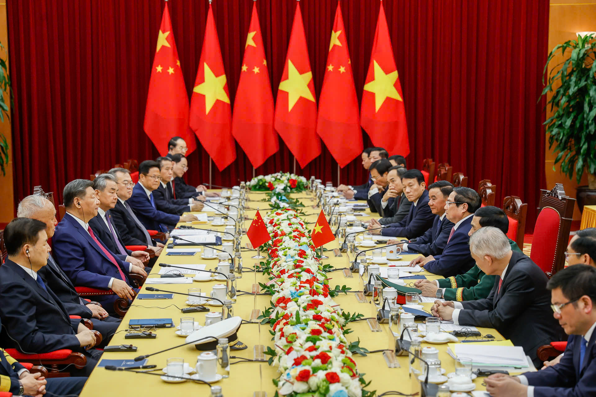 Thủ tướng Phạm Minh Ch&iacute;nh hội kiến Tổng B&iacute; thư, 
Chủ tịch Trung Quốc Tập Cận B&igrave;nh- Ảnh 2.