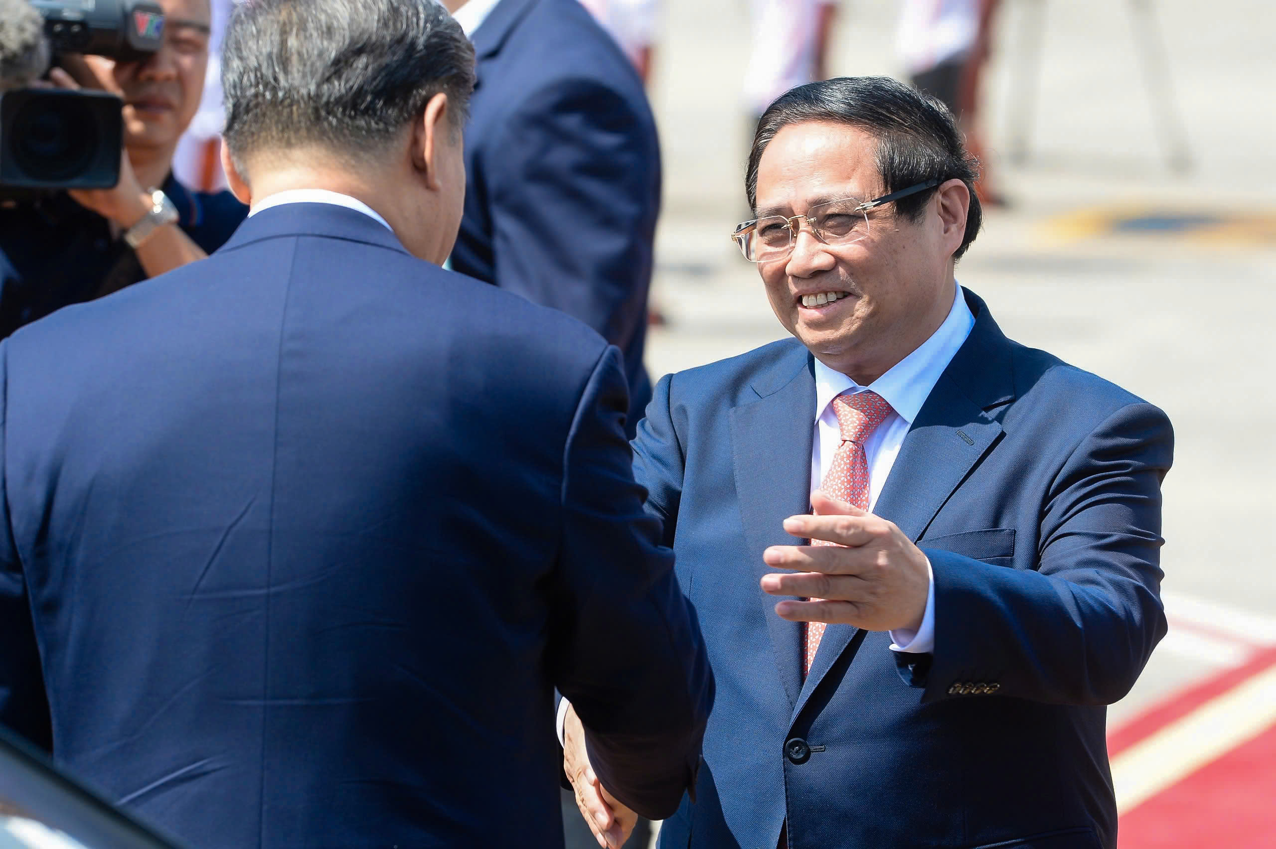 Thủ tướng Phạm Minh Ch&iacute;nh ra s&acirc;n bay tiễn Tổng B&iacute; thư, Chủ tịch Trung Quốc Tập Cận B&igrave;nh- Ảnh 7.