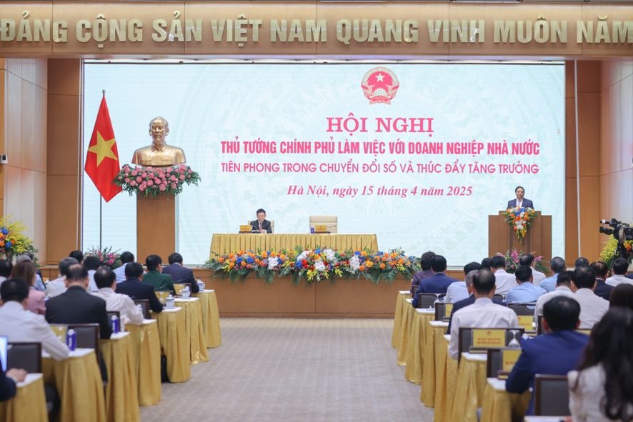 Thủ tướng: Doanh nghiệp nhà nước phối hợp với doanh nghiệp tư nhân, nỗ lực "góp gió thành bão"- Ảnh 2.