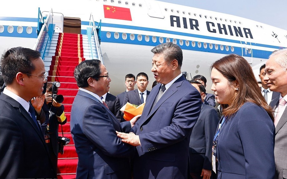 Thủ tướng Phạm Minh Chính ra sân bay tiễn Tổng Bí thư, Chủ tịch Trung Quốc Tập Cận Bình