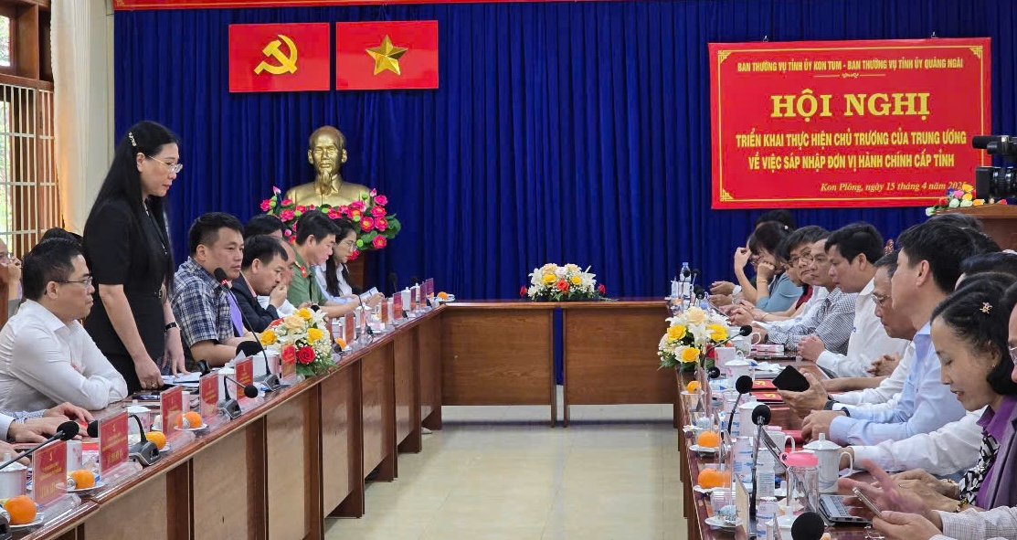 Kon Tum và Quảng Ngãi làm việc về sáp nhập tỉnh- Ảnh 1.