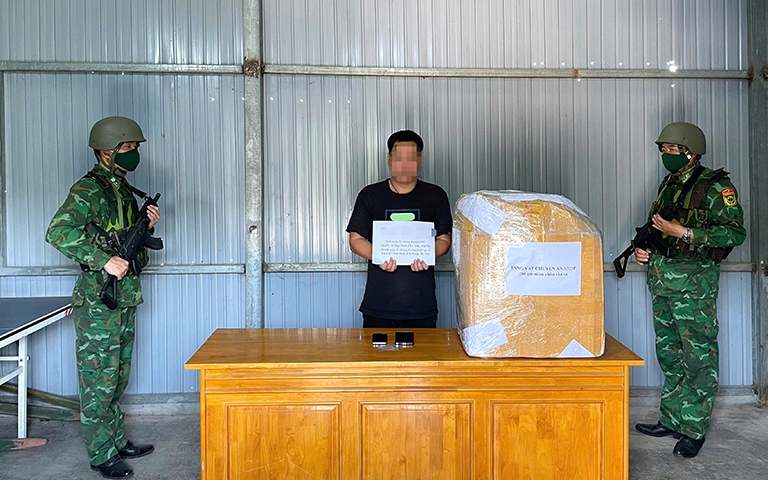Triệt phá đường dây ma túy xuyên quốc gia, thu giữ 12kg cần sa khô ở Quảng Bình