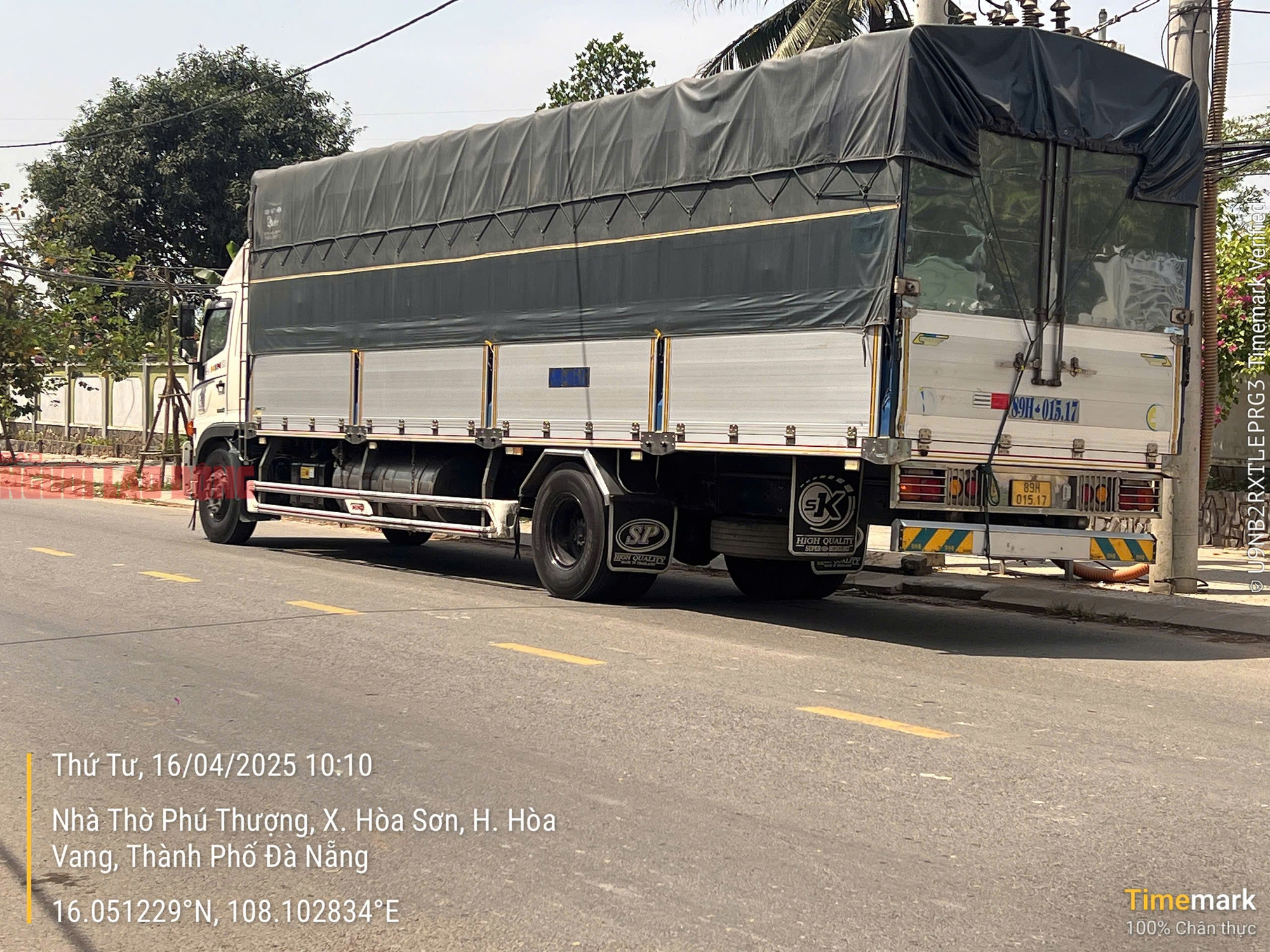 Xe tải trọng lớn "tung ho&agrave;nh" c&aacute;c tuyến đường trọng điểm ở Đ&agrave; Nẵng- Ảnh 5.