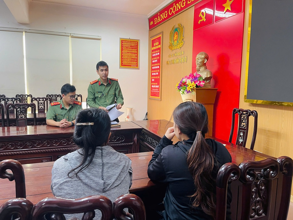 Nghe kể về người đàn ông lạ mặt, 2 người phụ nữ tung tin có “bắt cóc”- Ảnh 1.