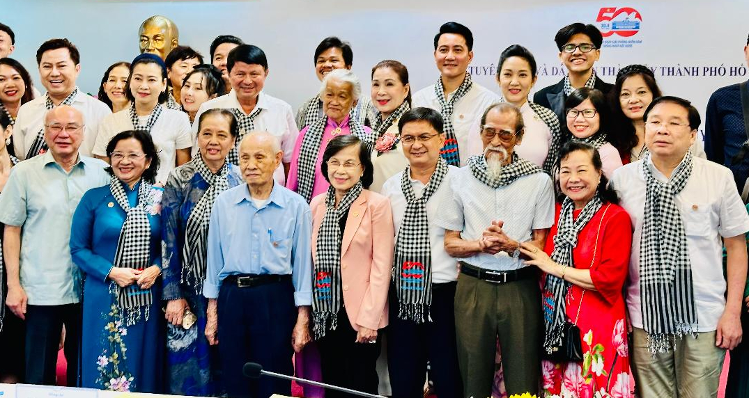 Ph&aacute;t huy truyền thống, tiếp nối tương lai- Ảnh 1.