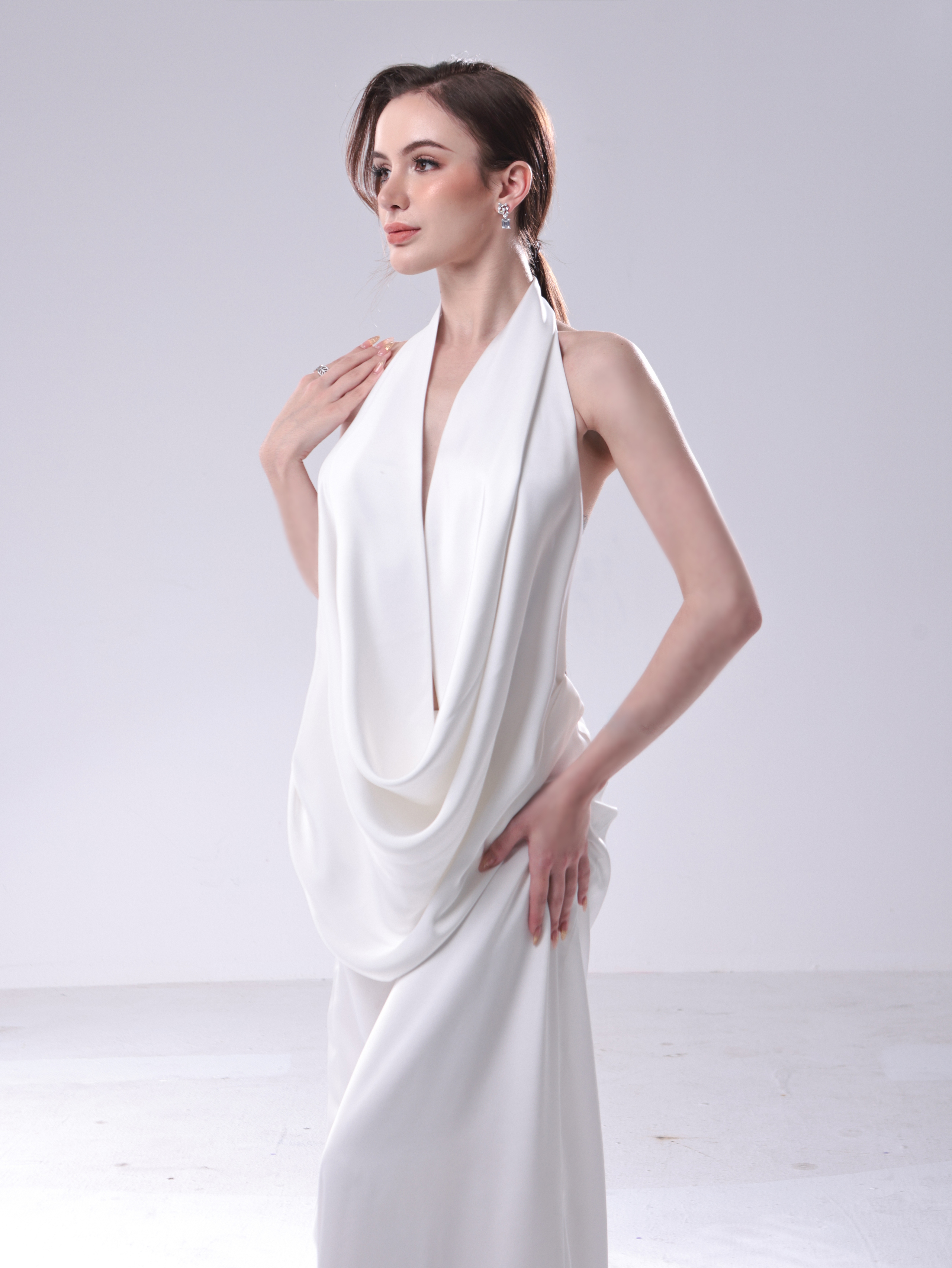 Lý do Miss Grand Canada 2025 đến Việt Nam "nâng tầm" nhan sắc
- Ảnh 4.