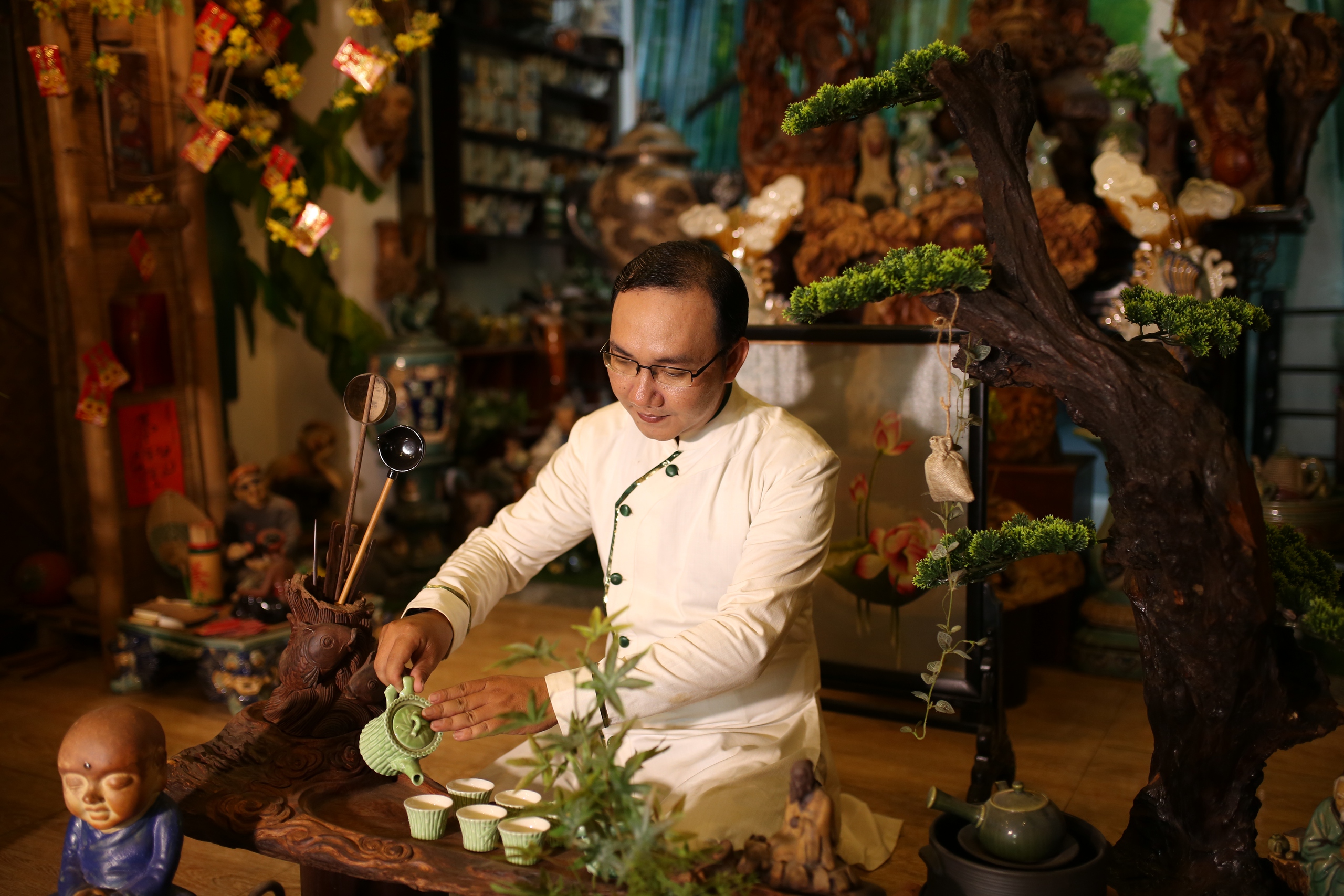 Tác giả Nguyễn Hiếu Tín