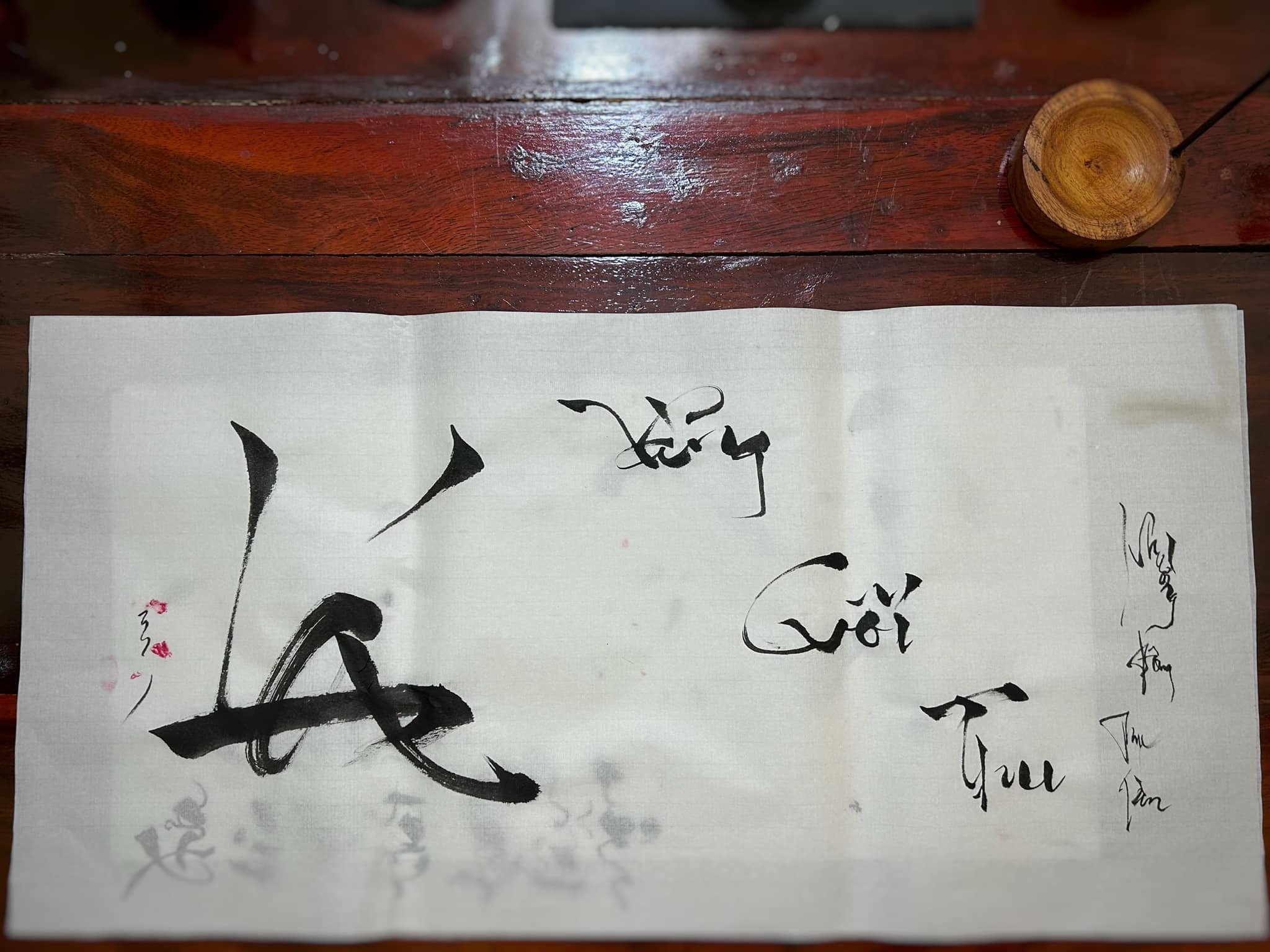 Thư pháp trong quán trà đạo