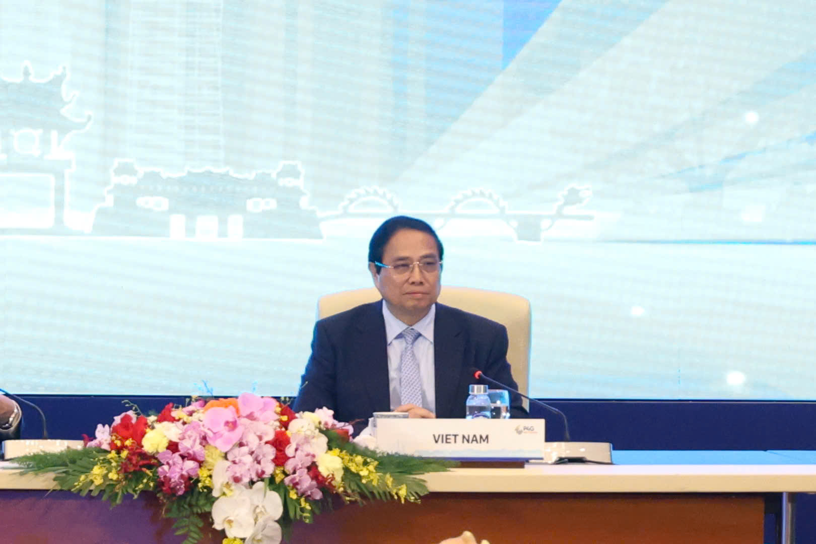 Thủ tướng: Chuyển đổi xanh phải vì con người, không thể trì hoãn- Ảnh 5.