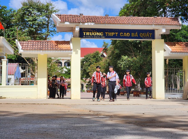 Không kỷ luật 1 nữ hiệu trưởng, nguyên Giám đốc Sở GD-ĐT bị đề nghị kỷ luật!- Ảnh 2.