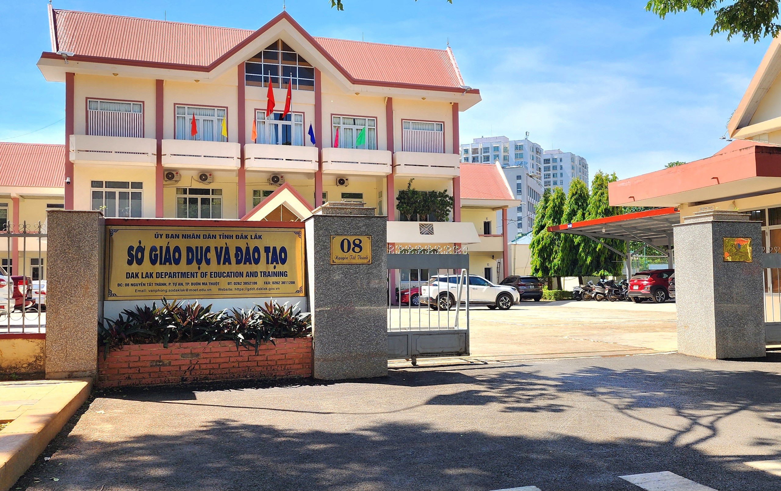 Không kỷ luật 1 nữ hiệu trưởng, nguyên Giám đốc Sở GD-ĐT bị đề nghị kỷ luật!- Ảnh 1.