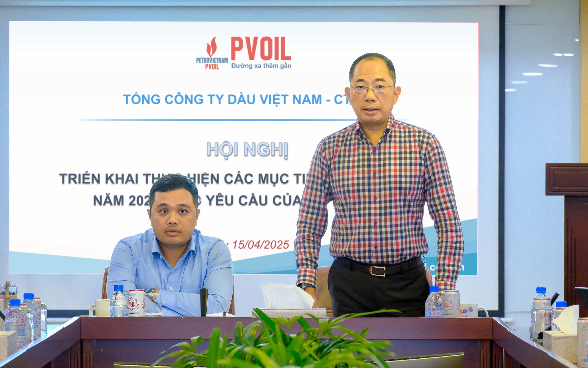 Mục tiêu tăng trưởng 8% năm 2025: PVOIL chỉ bàn làm, không bàn lùi