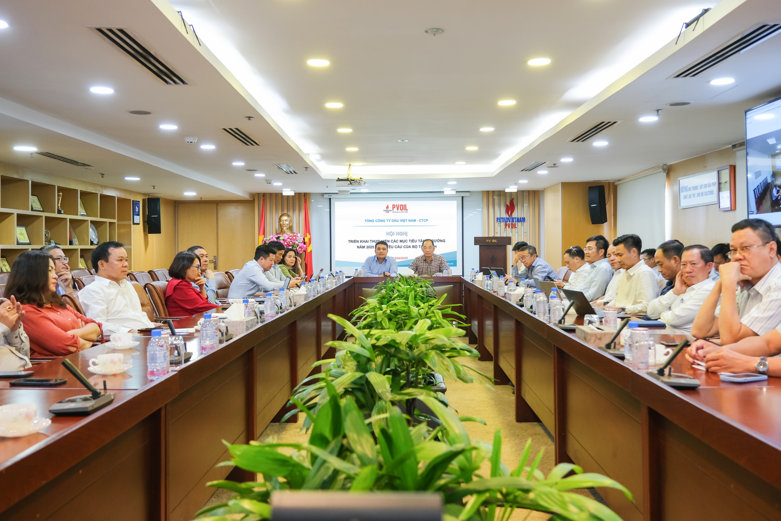 Toàn cảnh hội nghị