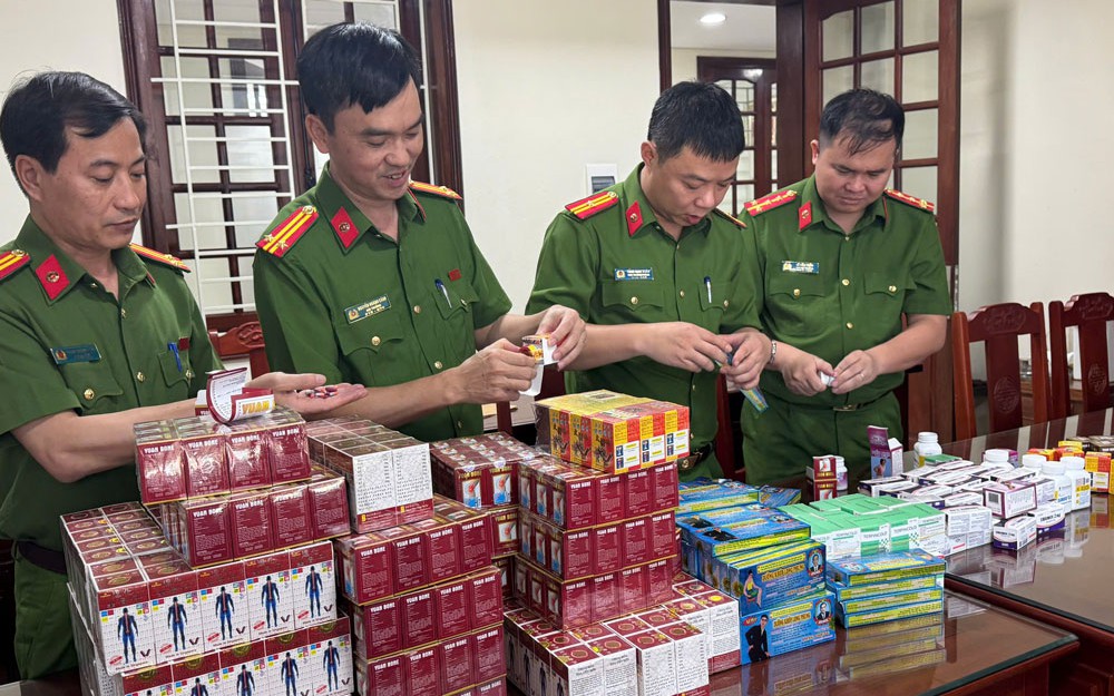 Bóc mẽ đường dây thuốc giả quy mô lớn